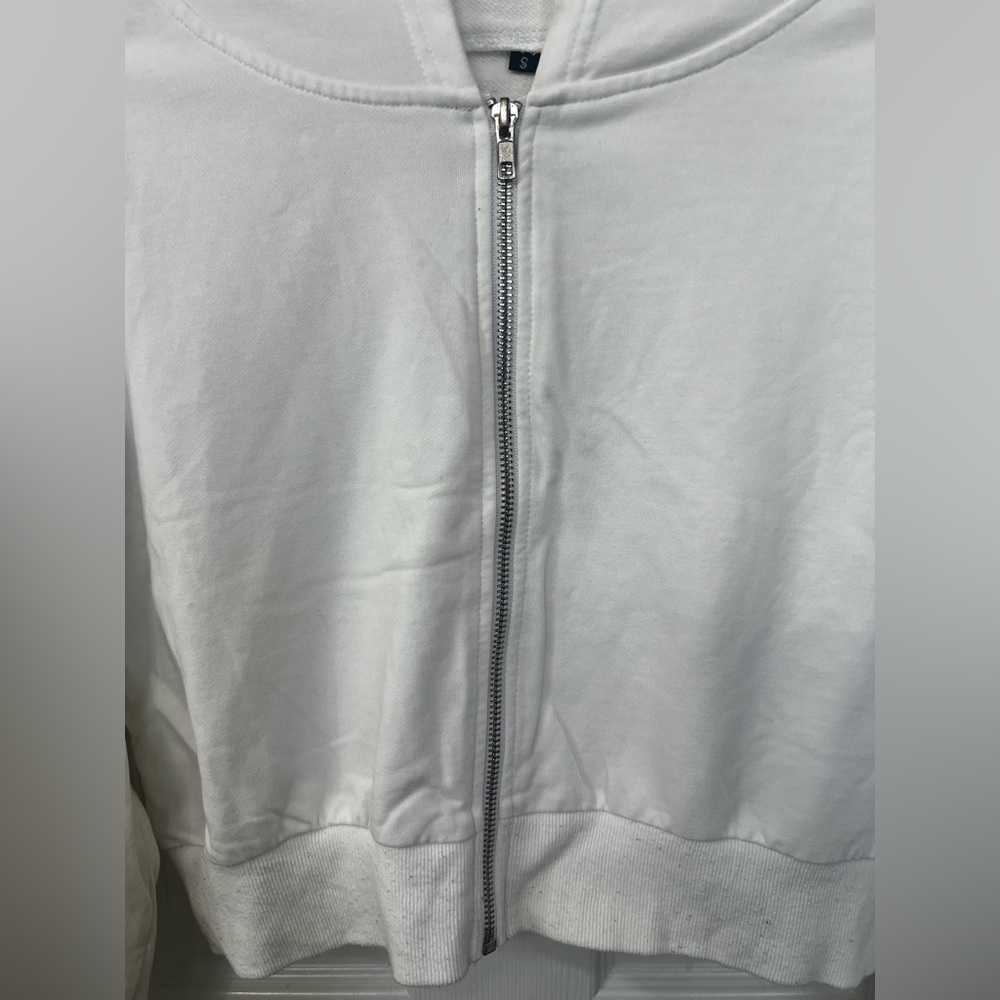 Juniors Small Cropped White Zip-Up L/S Hoodie - Picture 2 of 9